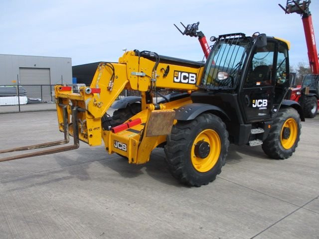 JCB 535-125 (695)