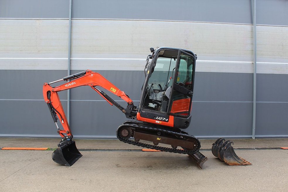 Kubota U27-4