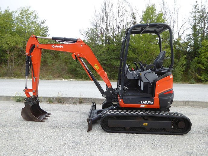KUBOTA U27-4